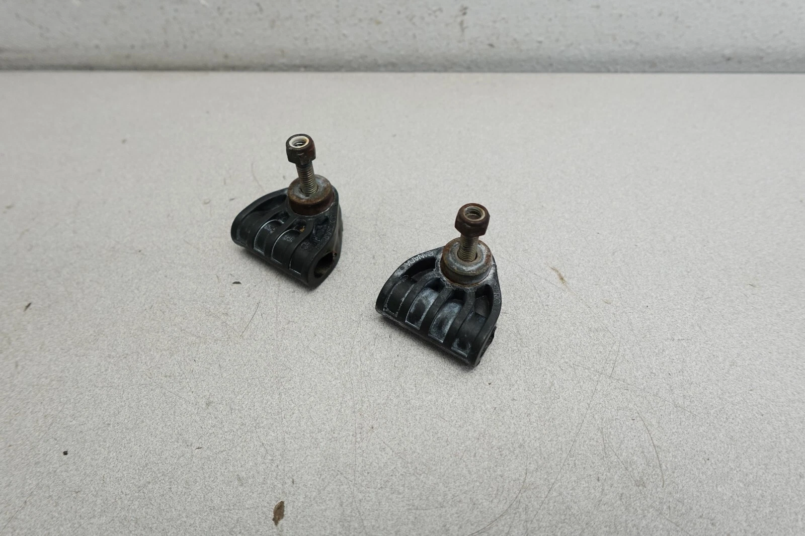 1999-2005 MXZ Summit GSX GTX Ski-Doo OEM Rear Suspension Spring Support Set