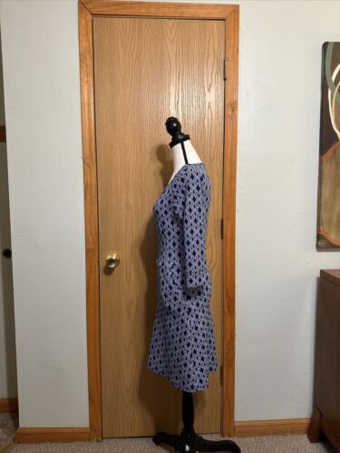 Kleid 41 Weißdorn XS blau-weiß mit geometrischem Print 3/4 Arm A-Linie mit Taschen - Bild 2 von 5