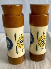 Vintage mid century modern salt and pepper shakers very good condition