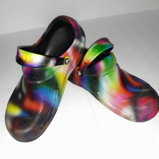 Crocs Mens Size 12 Slip Reistant Bistro Graphic Lock Work Non Mark Tie Dye Sz 12