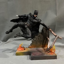 Diamond Select Toys Justice League Batman PVC Gallery Statue