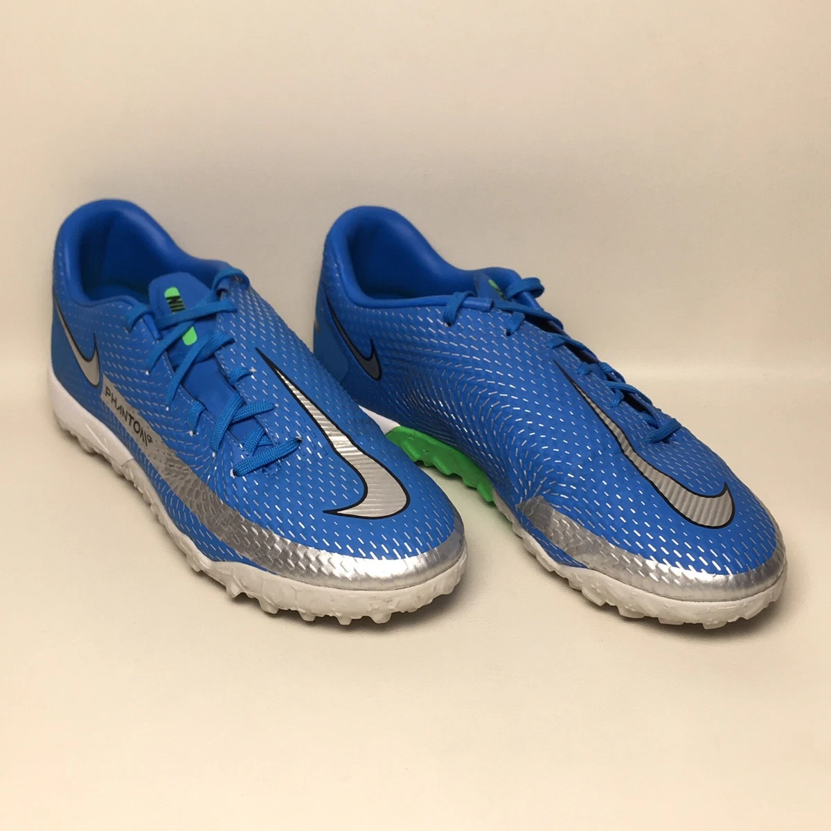 Nike phantom hotsell size 6