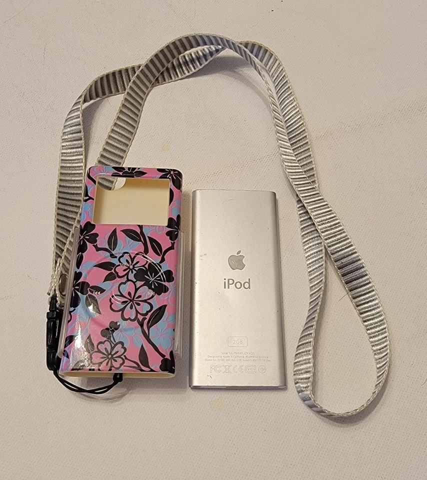 Apple iPod Nano A1199 2GB Plateado Reproductor Con 106 Canciones Paquete Funda - Imagen 2 de 2