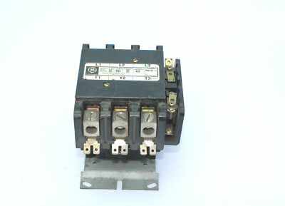 General Electric CR353EE3BH0EF Contractor Definite Purpose 3-Pole 50 AMP Used 