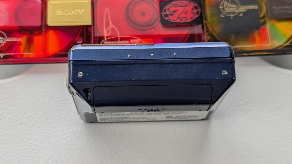 Mini reprodutor de disco Sony MZ-NF610 - Imagem 4 de 4