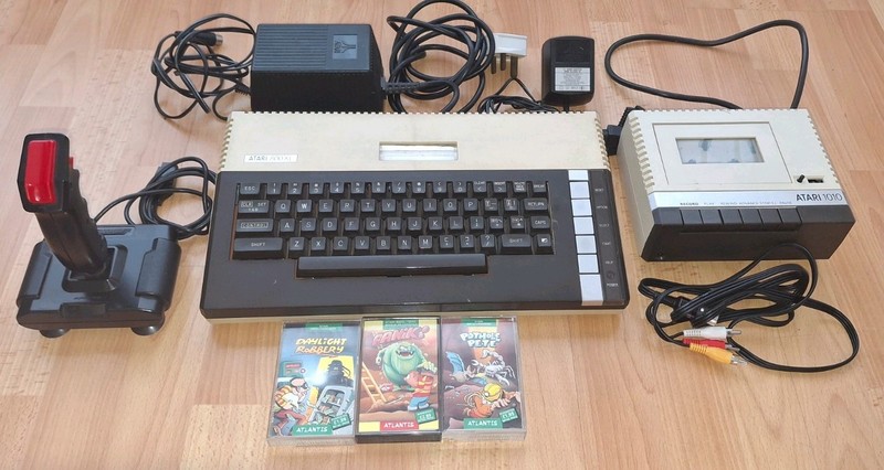 Atari 800XL + Atari 1010 Program Recorder with power supplies + Joystick Tested