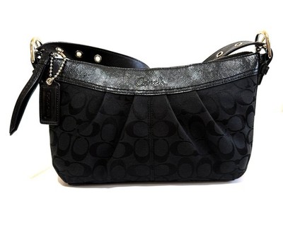 NICE COACH Y2K PLEATED BLK SIGNATURE C MEDIUM CROSSBODY SHOULDER