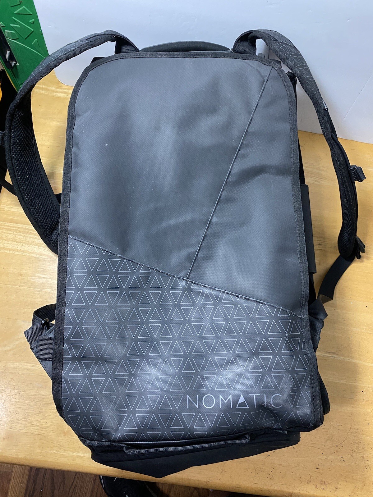NOMATIC 40L Travel Bag Duffel/Backpack Carry on Size TSA Compliant