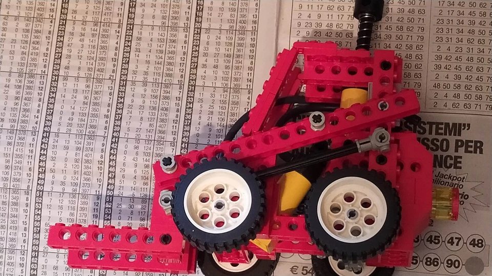 LEGO Technic 8044 Universal Pneumatic Set, foto 3 di 4