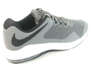 size 7 black nike trainers