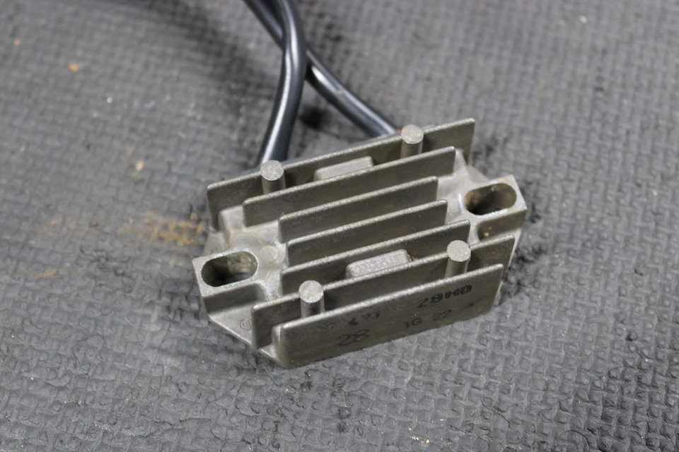 Suzuki RMZ250 2012 RMZ250L RMZ450 OEM rectificador regulador de voltaje Foto 3 de 4