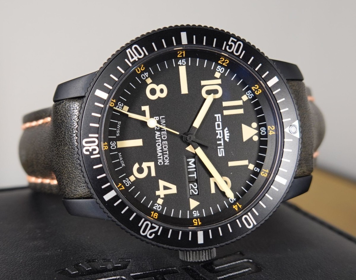 NEU FORTIS 42 mm B42 Black Mars 500 B-42 Limited Edition TITAN 