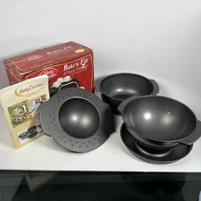 Betty Crocker Bake 'n Fill Flip & Decorate Bake Pan 4 Piece Baking Set, Vintage