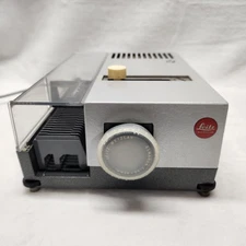Leitz Wetzlar Pradolux Slide Projector W/Carry Case Needs Bulb 110-120V Germany 