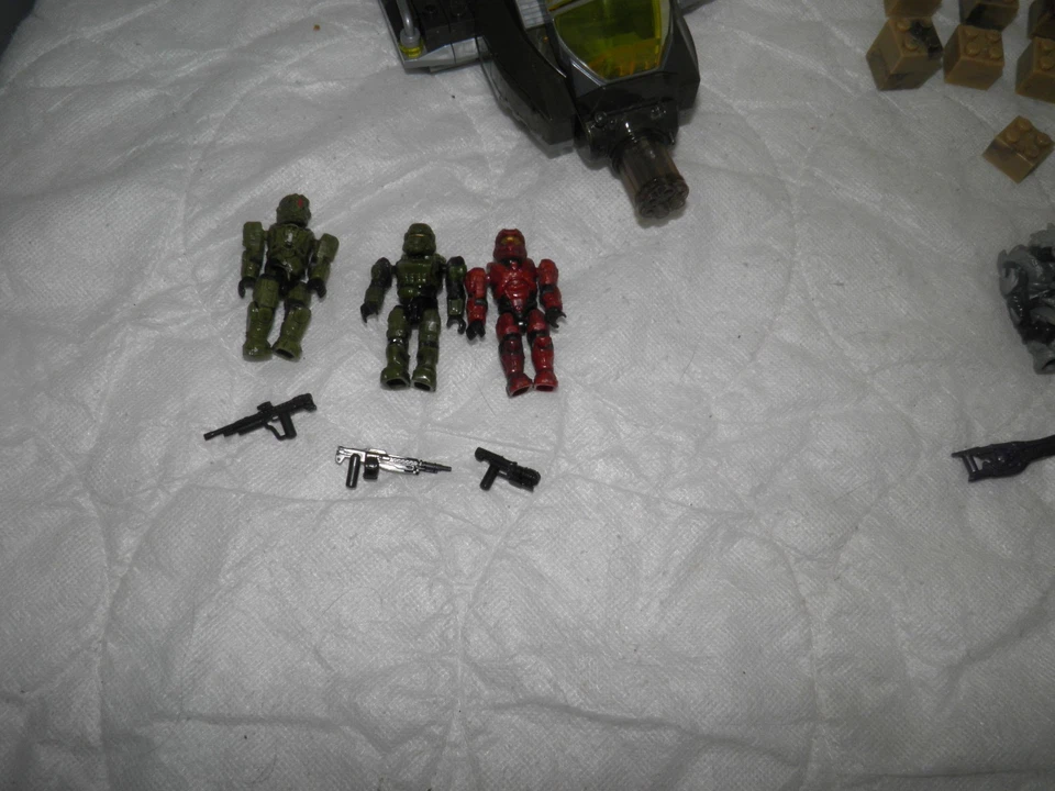 Halo Mega Bloks 97123 UNSC Hornet vs. Covenant Vampire 99% Complete - Image 4 of 4