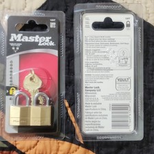 Master Lock 120T Keyed Alike Brass Padlocks 2-Pack w/ 2 Keys  1-9/16in-lot of 2