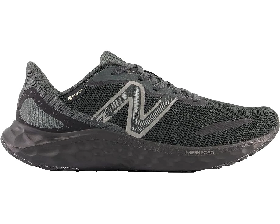 New Balance Women's Runnings Shoes 9 US Shoe