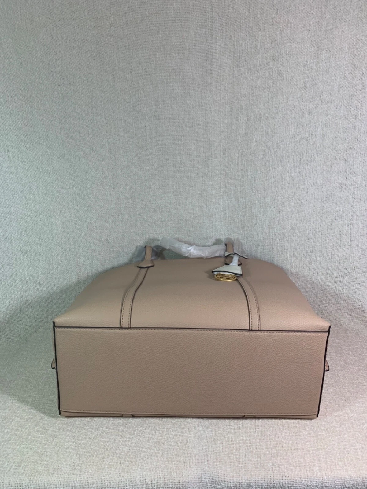 NUOVA borsa a triplo scomparto Tory Burch Devon Sand Perry $348