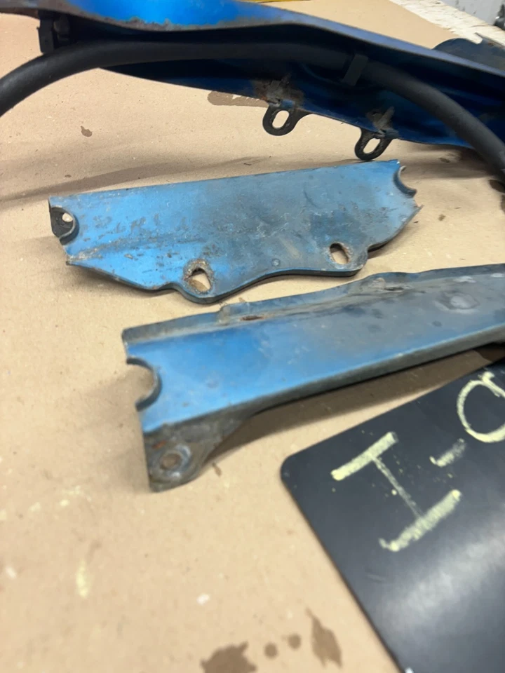 1993 1994 FORD RANGER MAZDA ЗАГОЛОВОК ПАНЕЛЬ РЕШЕТКА КРЕПЛЕНИЕ КРОНШТЕЙНЫ OEM ЛОТ RADSUPPO - Изображение 2 из 4