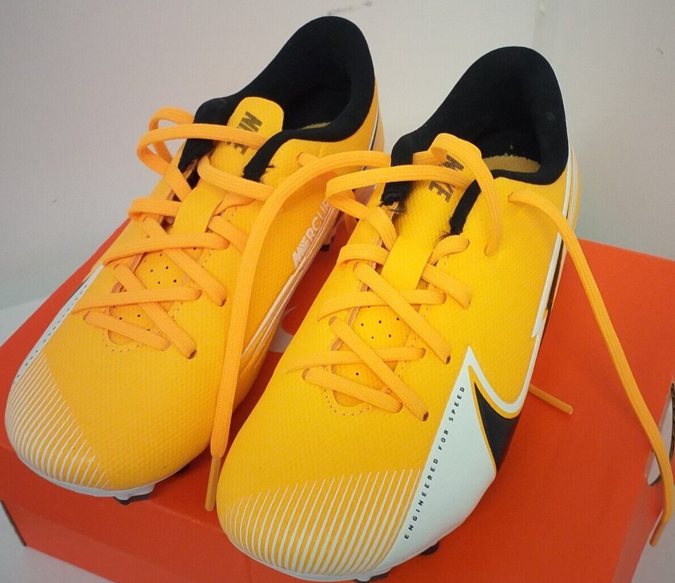 Nike JR Vapor 13 Academy Football Boots Size 11 G10 eBay