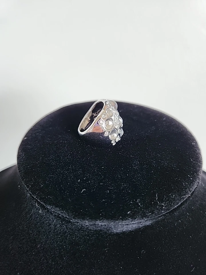 Anillo Lia Sophia de segunda mano tono plata cristal transparente talla 7 Foto 3 de 4