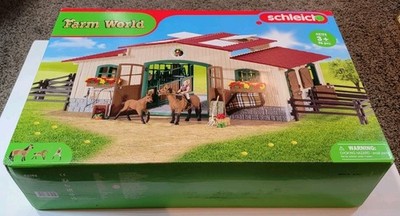 Schleich Horse Barn and Stable Playset  Riding Center 96 Piece 42195 Farm World