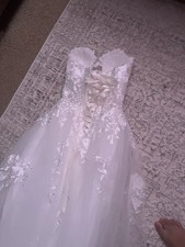 White Strapless Lace Applique Tulle Ball Gown Wedding Dress Corset Back