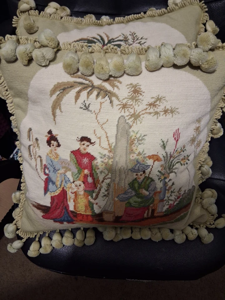 Almohada de punta de aguja vintage Katha Diddel diseño oriental de Japón? Foto 2 de 4