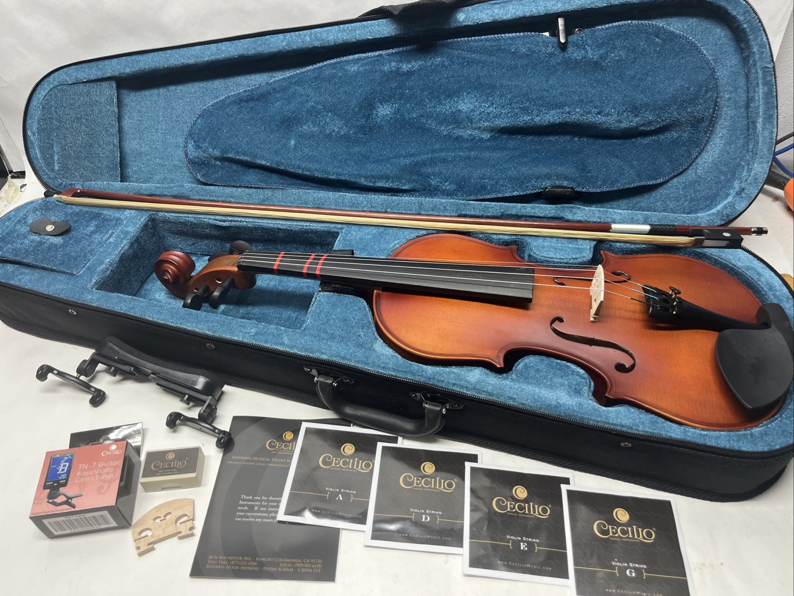 Mendini by Cecilio Violin 4/4 Full Size Kit for Beginners - Hand Carved Acoustic