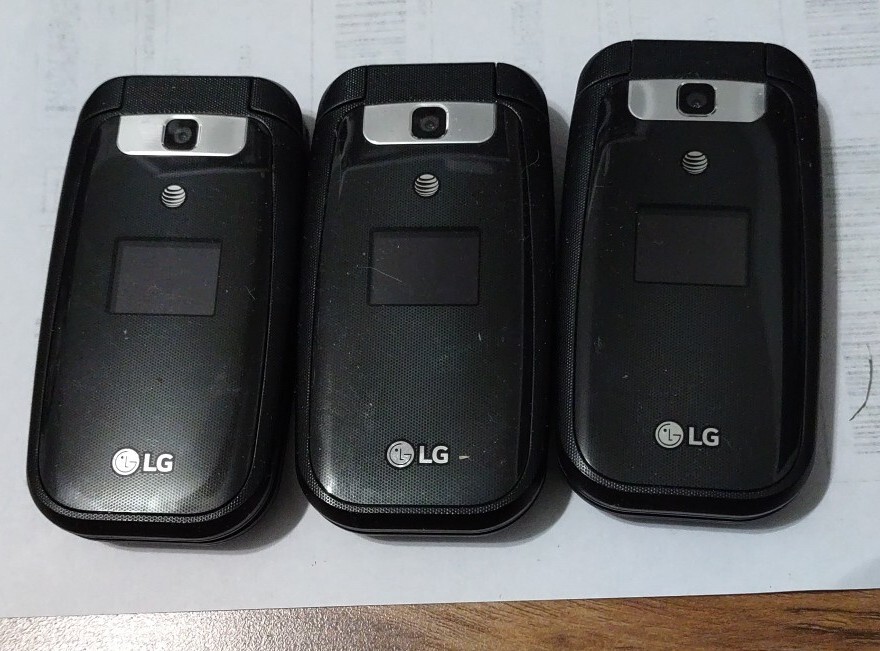 3 lot Unlocked LG True B470 Flip cell Phones GSM 2G 3G tested calling