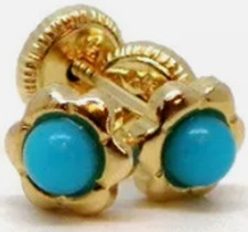 Aretes pequeños florales de oro amarillo de 14k turquesa