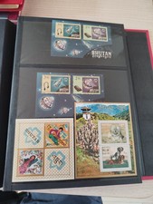 Bhoutan 4 blocs timbres , sujets Espace & Chiens, bloc 2x1.
