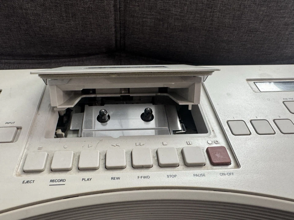 Bose AW-1 Acoustic Wave Stereo Music System Model AM/FM Tape Cassette READ - Image 3 of 4