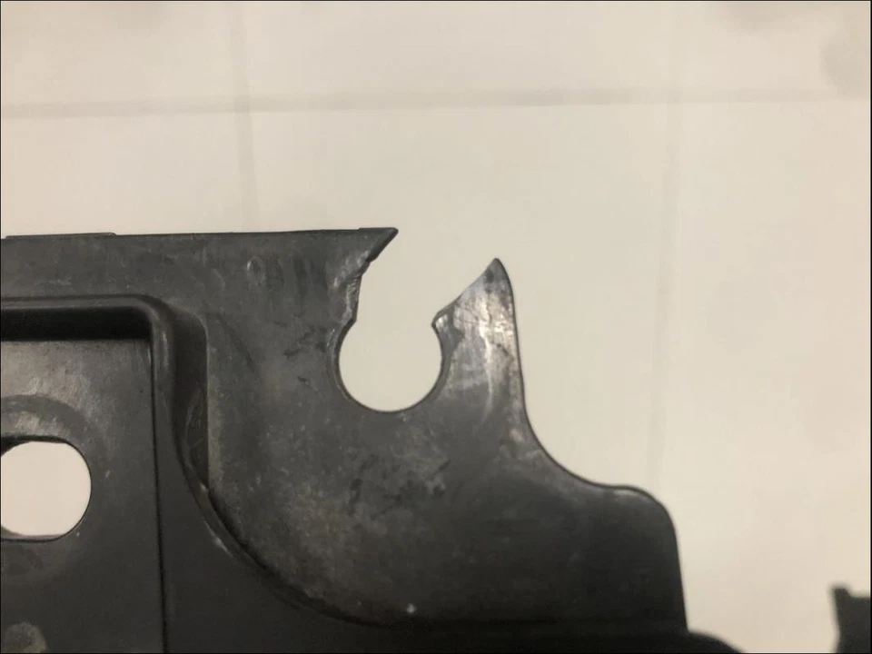 Calandre TOYOTA RAV4 3 PHASE 2 - Photo 2/2