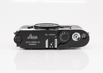 Leica M6 TTL  Black Paint  Millenium - .58 Finder DAG CLA - Rare - Boxed