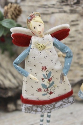 GISELA GRAHAM CHRISTMAS NEW ENGLAND FOLK FAIRY WITH ROBIN DECORATION - Picture 2 of 3