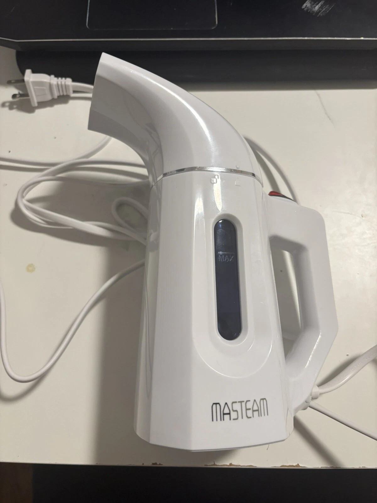 Masteam Portable Steamer 110V/120V/160GHz/700W/800W (WORKS!!!) (Free Shipping)
