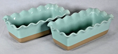 Loaf Pan Baking Dish Scalloped Ruffled Edge 9" x 5" Light Teal & Tan