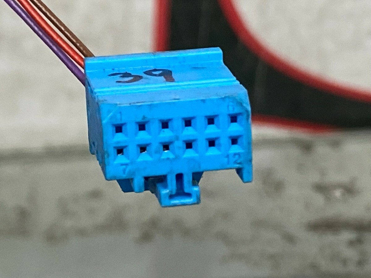 AS) GENUINE MERCEDES BENZ WIRING LOOM HARNESS PLUG CONNECTOR  