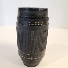 Nikon Nikkor AF 70-300mm f/1:4-5.6 G Lens Black 62mm Auto Focus DSLR Cameras