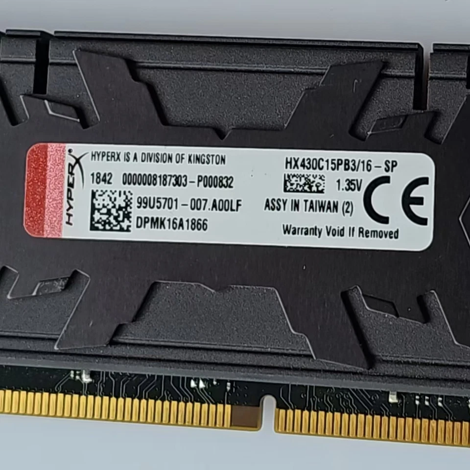 Kingston 16GB HyperX Predator Series DDR4-3000 CL15 Desktop DDR4 HX430C15PB3/16 - Image 3 of 4