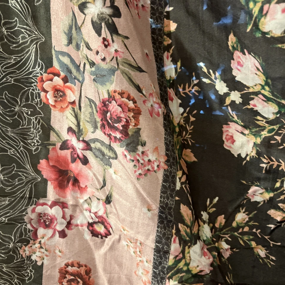 Johnny Was Silk Scarf Tassels Gray Winter Pink Floral Symmetrical Square 42x42 - Image 2 of 4