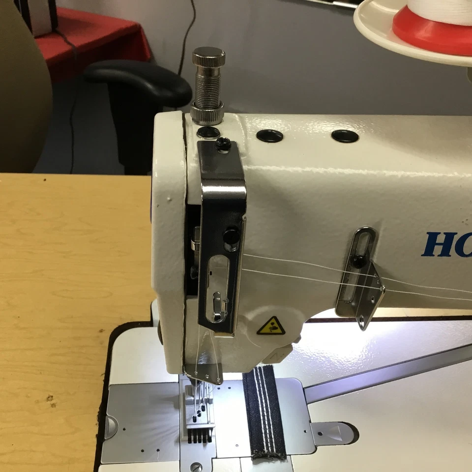 Máquina de punto de cadena de tres agujas HK-3800-3D Honkon para camisas, zapatos Foto 4 de 4