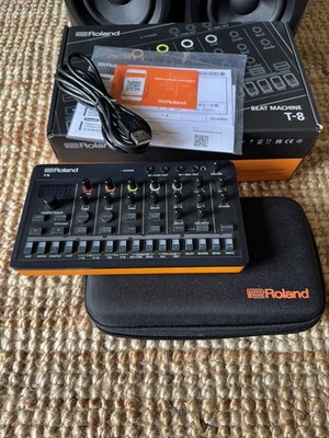 Roland AIRA Compact T-8 Beat Machine