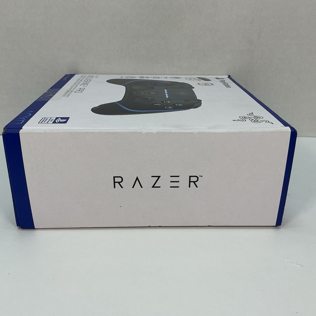 New Razer Wolverine V2 Pro Black RZ06-0471 For Playstation 5 PS5