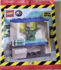LEGO Jurassic World: Baby Raptor Minifigure with DNA Lab Cabinet