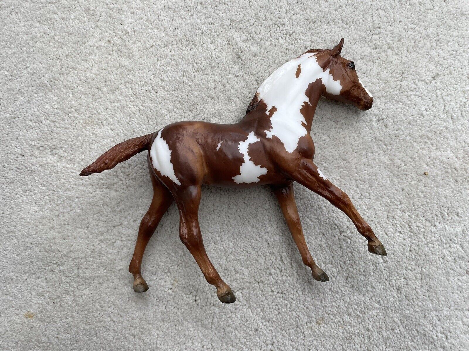 Retired Breyer Action Stock Horse Foal #1775 Van Gogh Picasso Mustang Pinto