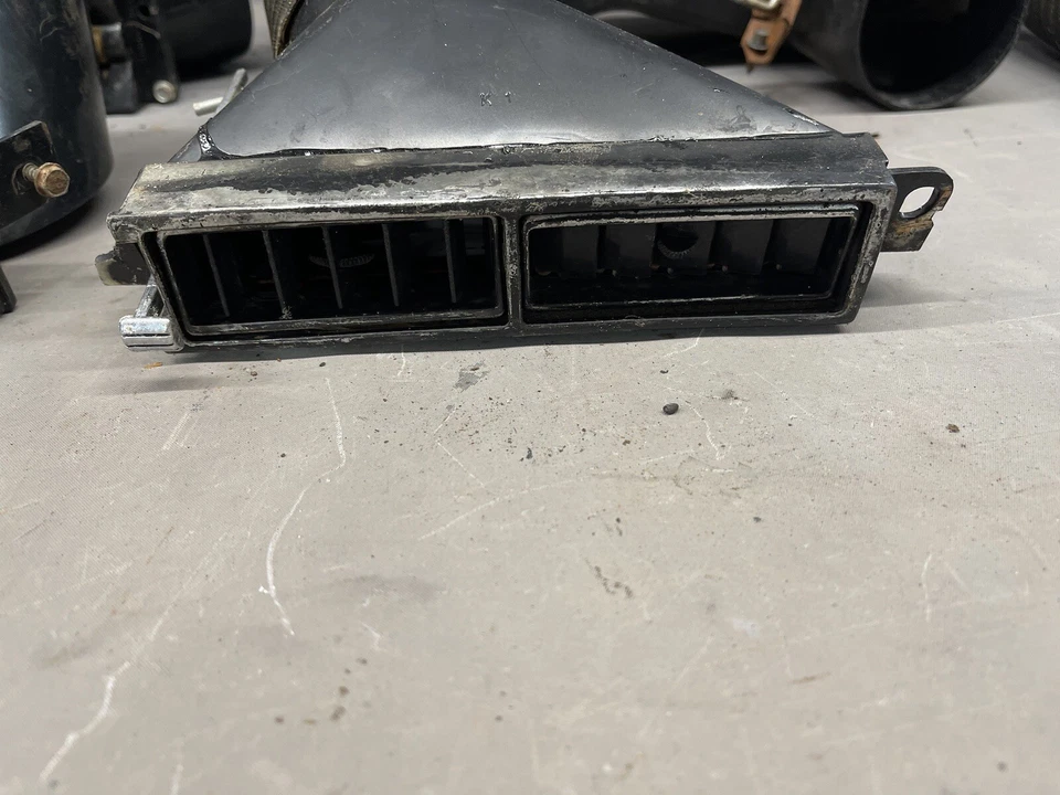1969 1970 Chevy Impala Dash A/C Duct Plenum Air Conditioning BelAir Caprice Vent - Image 2 of 4