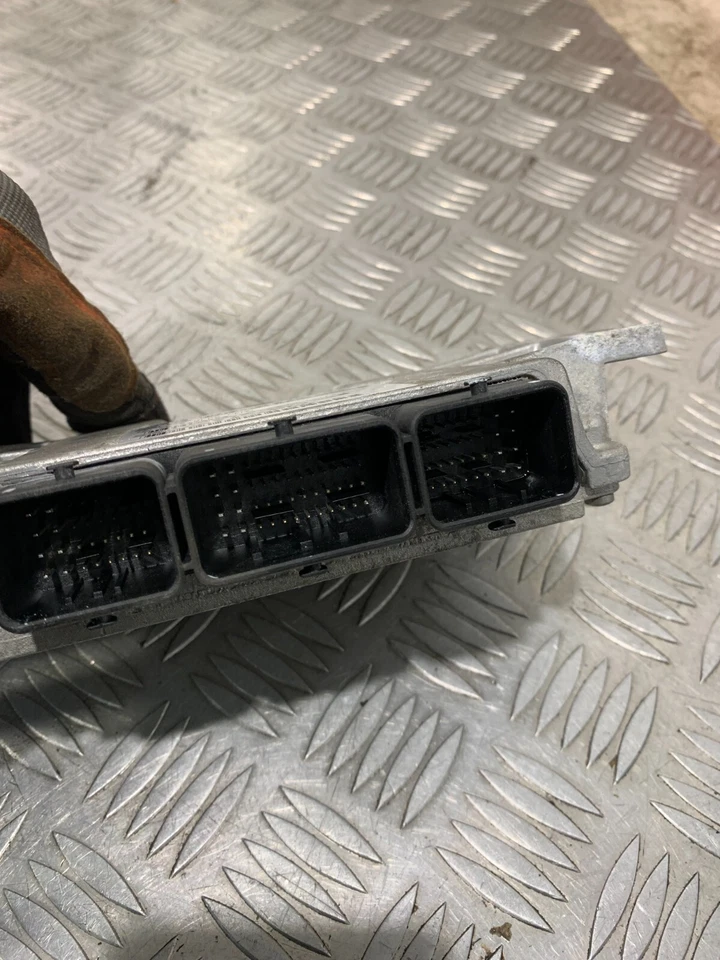 Unidad de control del motor Peugeot 206 2004 1,6 9657429680 #2 Foto 3 de 4