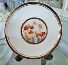 Piattino in Porcellana Giapponese con Iris e farfalle / filo oro